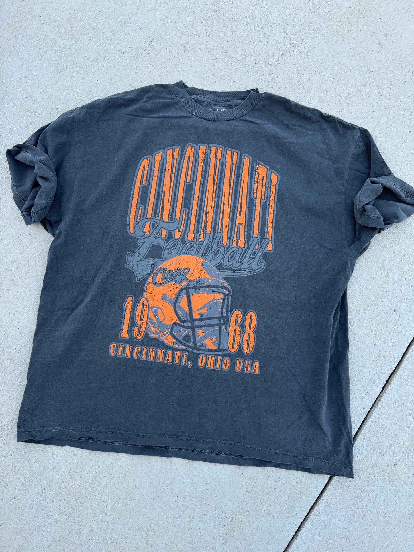 Vintage Bengals Tee - Pepper