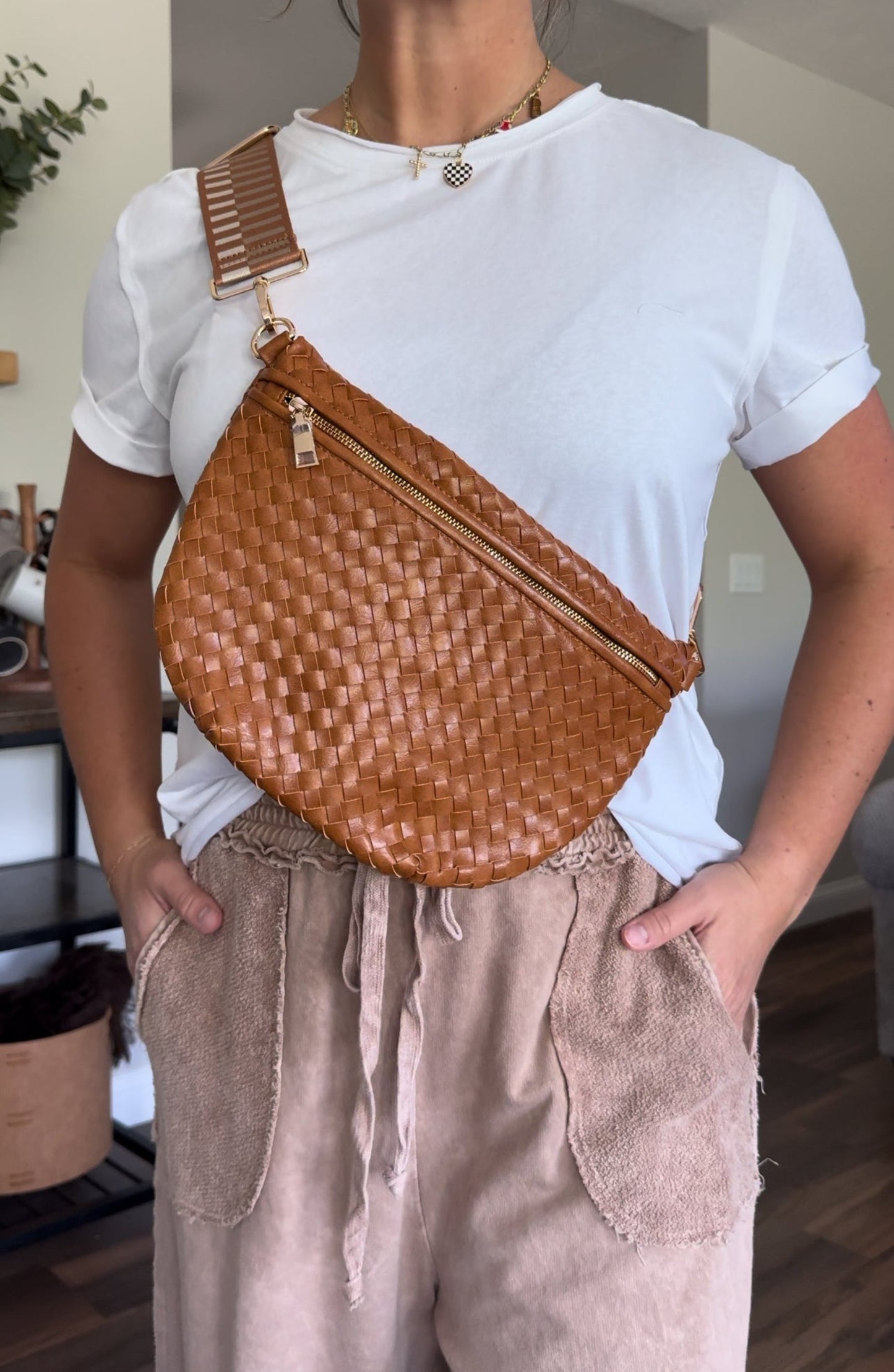 Woven Bumbag - Brown